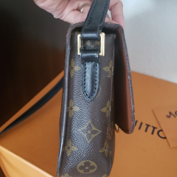 SOLD - Picture 6 of 16